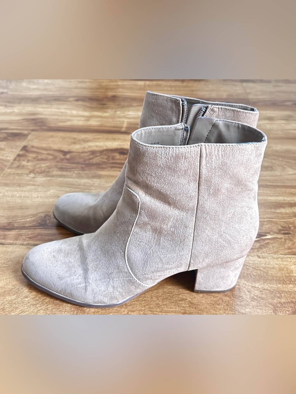 Unisa Taupe Suede Look Ankle Booties Block Heel Size 8.5